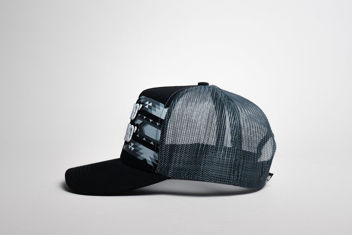 Mao&#39; Meno&#39; Black Tribal Print Cap