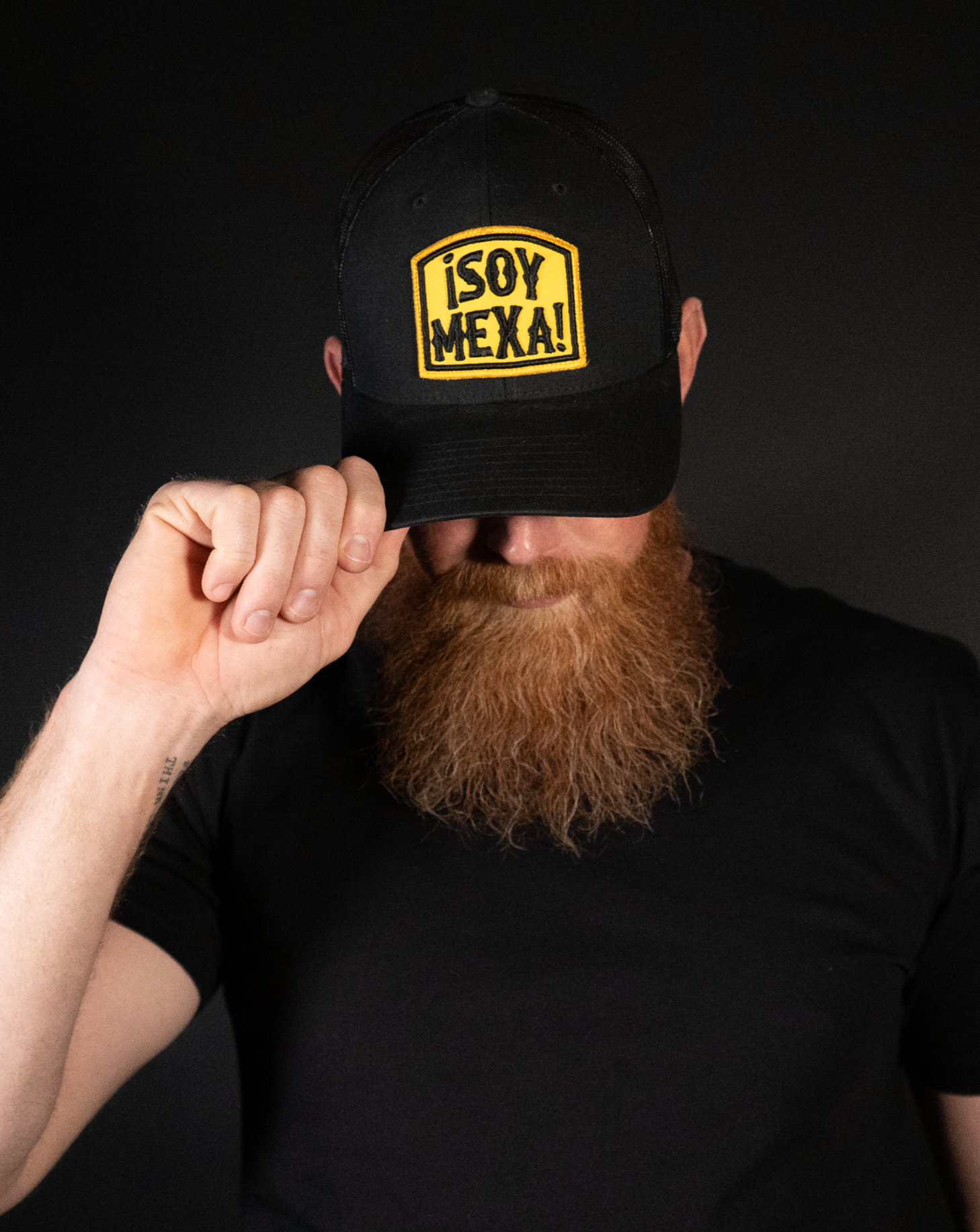 ¡Soy Mexa! Curved Trucker Hat (Black)